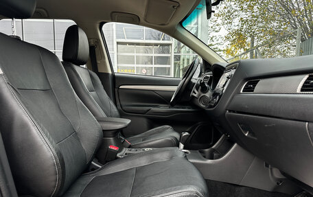 Mitsubishi Outlander III рестайлинг 3, 2012 год, 1 370 000 рублей, 15 фотография