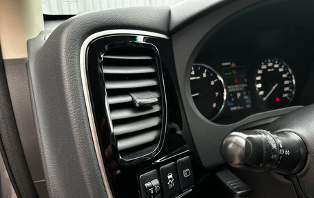 Mitsubishi Outlander III рестайлинг 3, 2012 год, 1 370 000 рублей, 17 фотография