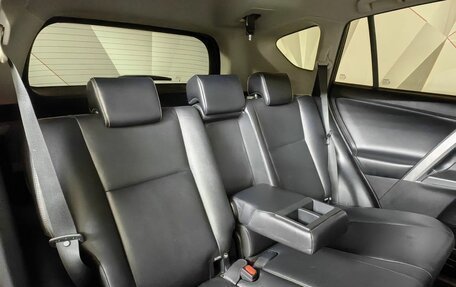 Toyota RAV4, 2019 год, 1 997 000 рублей, 14 фотография