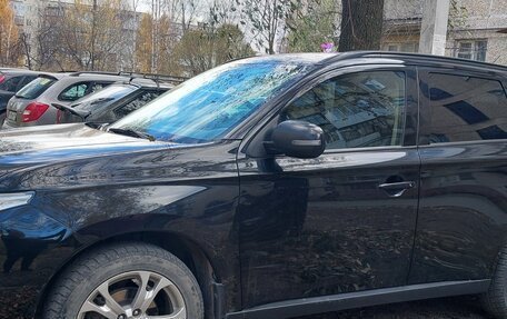 Mitsubishi Outlander III рестайлинг 3, 2014 год, 1 450 000 рублей, 1 фотография