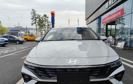 Hyundai Elantra, 2025 год, 2 050 000 рублей, 2 фотография