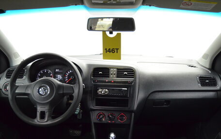 Volkswagen Polo VI (EU Market), 2011 год, 670 000 рублей, 21 фотография