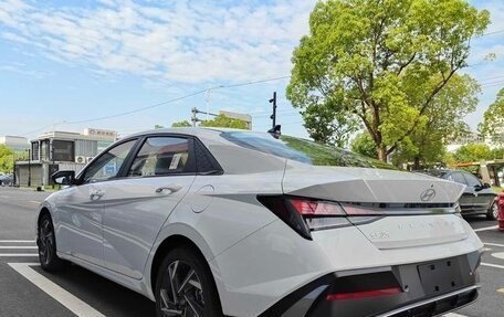 Hyundai Elantra, 2025 год, 2 050 000 рублей, 4 фотография