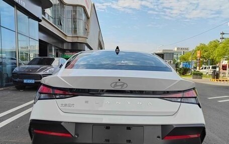 Hyundai Elantra, 2025 год, 2 050 000 рублей, 6 фотография