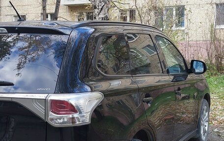 Mitsubishi Outlander III рестайлинг 3, 2014 год, 1 450 000 рублей, 6 фотография