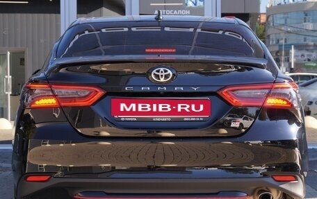 Toyota Camry, 2021 год, 3 400 000 рублей, 6 фотография