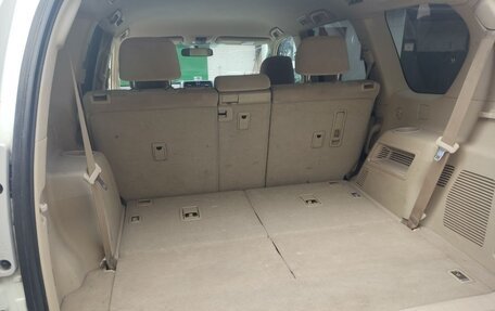 Toyota Land Cruiser Prado 150 рестайлинг 2, 2010 год, 2 200 000 рублей, 5 фотография