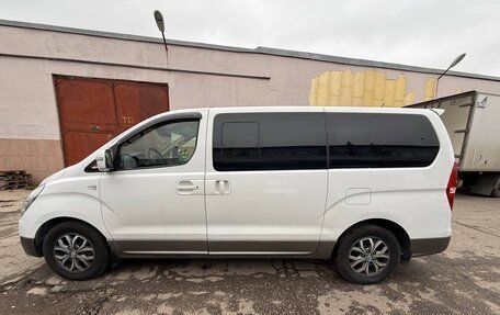 Hyundai Grand Starex Grand Starex I рестайлинг 2, 2016 год, 2 500 000 рублей, 5 фотография