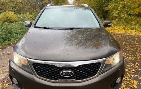 KIA Sorento II рестайлинг, 2011 год, 1 050 000 рублей, 2 фотография