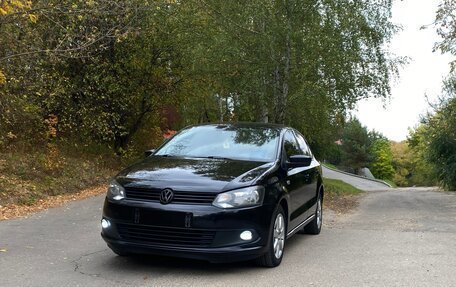 Volkswagen Polo VI (EU Market), 2012 год, 650 000 рублей, 2 фотография