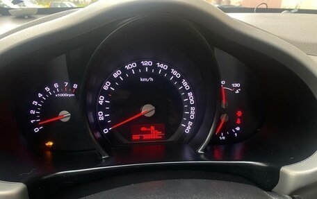 KIA Sportage III, 2010 год, 900 000 рублей, 7 фотография
