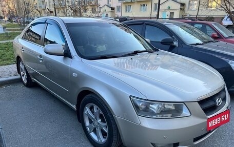 Hyundai Sonata VI, 2006 год, 750 000 рублей, 3 фотография