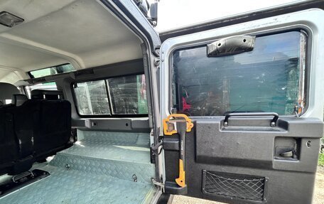 Land Rover Defender I, 2007 год, 3 000 000 рублей, 6 фотография