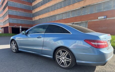Mercedes-Benz E-Класс, 2012 год, 2 200 000 рублей, 16 фотография