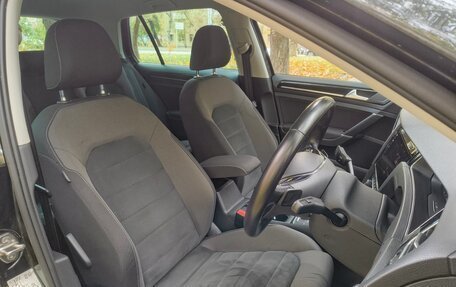 Volkswagen Golf VII, 2019 год, 1 645 000 рублей, 7 фотография
