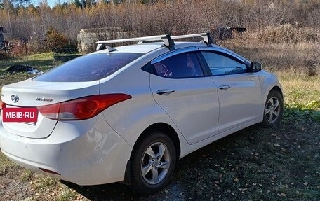Hyundai Avante, 2011 год, 680 000 рублей, 2 фотография