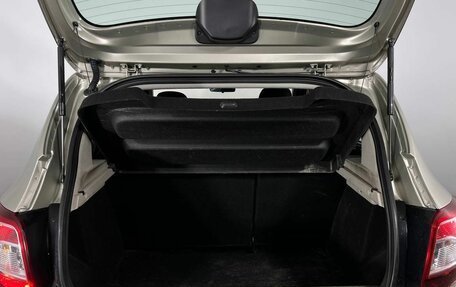 Renault Sandero II рестайлинг, 2015 год, 910 000 рублей, 25 фотография