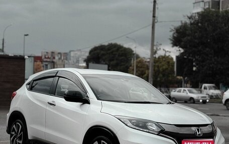 Honda Vezel, 2016 год, 1 700 000 рублей, 1 фотография