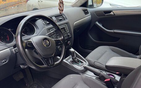 Volkswagen Jetta VI, 2016 год, 1 200 000 рублей, 2 фотография