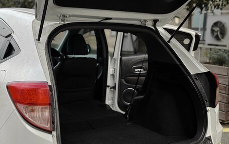 Honda Vezel, 2016 год, 1 700 000 рублей, 17 фотография