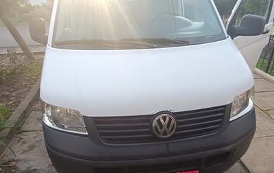 Volkswagen Transporter T5 рестайлинг, 2005 год, 825 000 рублей, 1 фотография