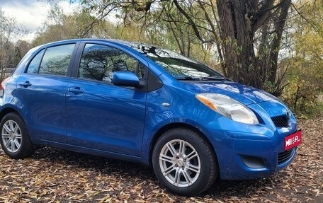 Toyota Yaris III рестайлинг, 2009 год, 500 000 рублей, 1 фотография