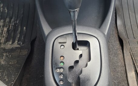 Toyota Yaris III рестайлинг, 2009 год, 500 000 рублей, 18 фотография