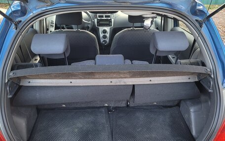 Toyota Yaris III рестайлинг, 2009 год, 500 000 рублей, 22 фотография