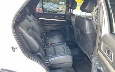 Ford Explorer VI, 2017 год, 2 750 000 рублей, 7 фотография