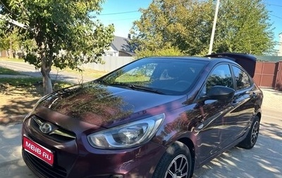 Hyundai Solaris II рестайлинг, 2011 год, 640 000 рублей, 1 фотография