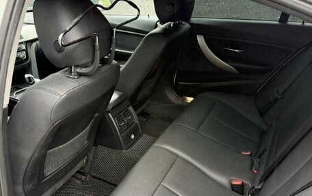 BMW 3 серия, 2017 год, 1 820 000 рублей, 8 фотография
