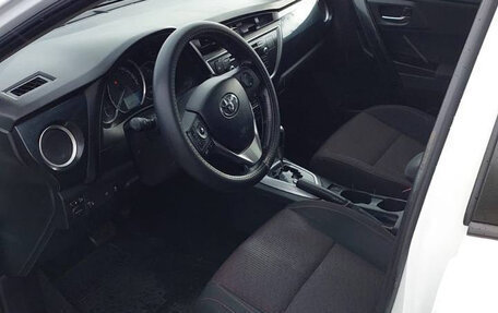 Toyota Auris II, 2013 год, 900 000 рублей, 9 фотография