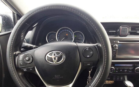 Toyota Auris II, 2013 год, 900 000 рублей, 13 фотография