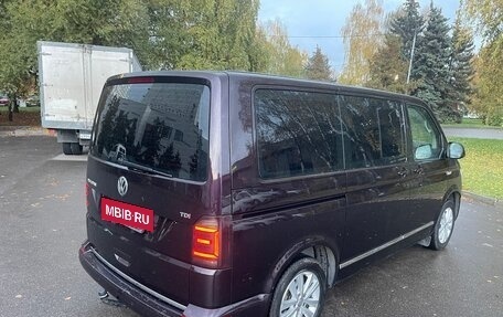 Volkswagen Multivan T6 рестайлинг, 2015 год, 3 200 000 рублей, 3 фотография