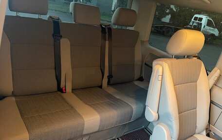 Volkswagen Multivan T6 рестайлинг, 2015 год, 3 200 000 рублей, 10 фотография