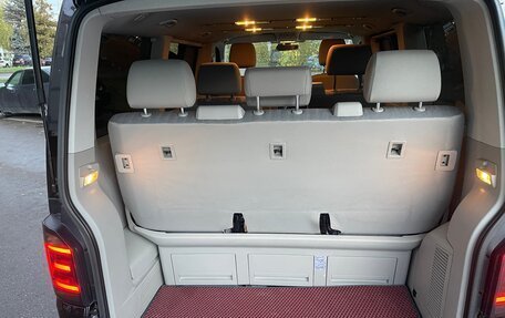 Volkswagen Multivan T6 рестайлинг, 2015 год, 3 200 000 рублей, 12 фотография