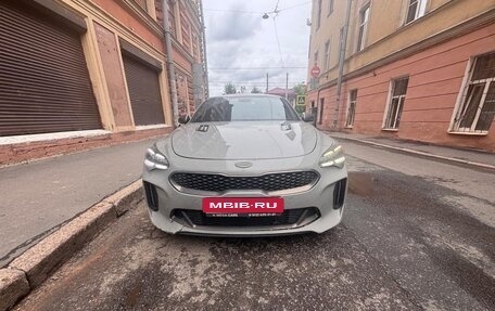 KIA Stinger I, 2020 год, 2 300 000 рублей, 1 фотография