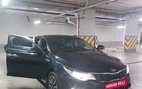 KIA Optima IV, 2019 год, 2 300 000 рублей, 2 фотография