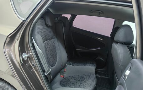 Hyundai Solaris II рестайлинг, 2015 год, 915 000 рублей, 9 фотография