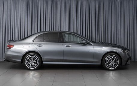 Mercedes-Benz E-Класс, 2021 год, 4 249 000 рублей, 5 фотография