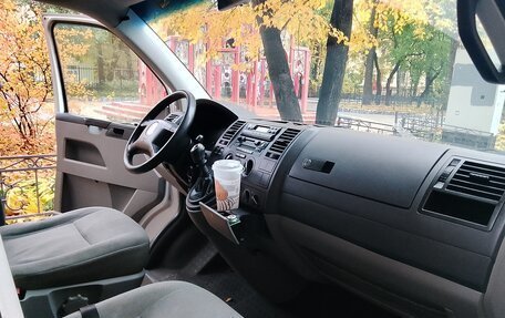 Volkswagen Transporter T5 рестайлинг, 2003 год, 1 050 000 рублей, 7 фотография