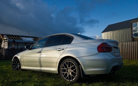 BMW 3 серия, 2008 год, 1 100 000 рублей, 4 фотография