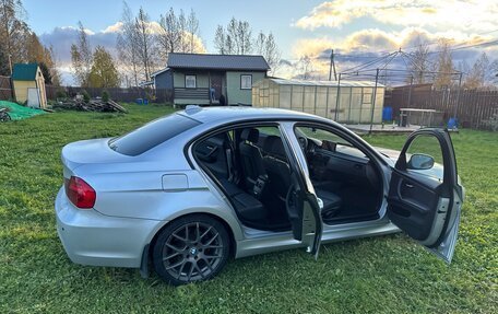 BMW 3 серия, 2008 год, 1 100 000 рублей, 11 фотография