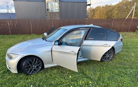 BMW 3 серия, 2008 год, 1 100 000 рублей, 17 фотография