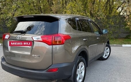 Toyota RAV4, 2013 год, 1 650 000 рублей, 4 фотография