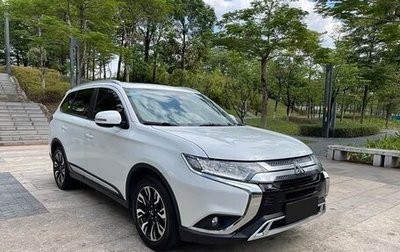 Mitsubishi Outlander III рестайлинг 3, 2022 год, 1 670 000 рублей, 1 фотография
