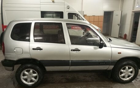 Chevrolet Niva I рестайлинг, 2003 год, 225 000 рублей, 5 фотография