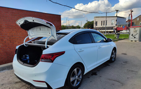 Hyundai Solaris II рестайлинг, 2017 год, 1 550 000 рублей, 10 фотография