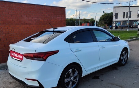 Hyundai Solaris II рестайлинг, 2017 год, 1 550 000 рублей, 3 фотография