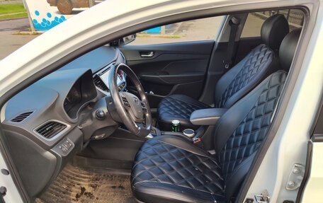 Hyundai Solaris II рестайлинг, 2017 год, 1 550 000 рублей, 15 фотография